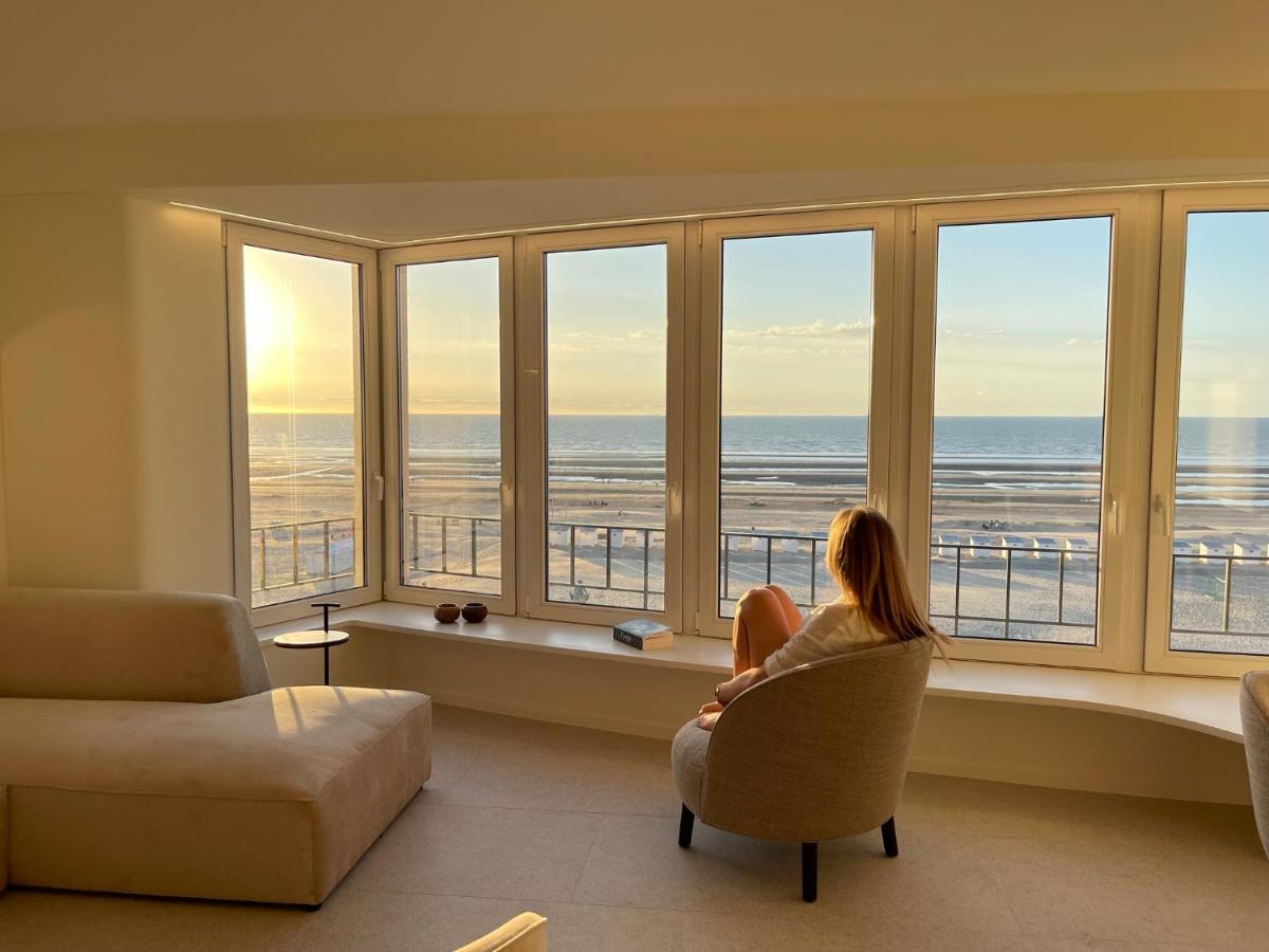 Ferienwohnung Zeedijk Oostduinkerke Frontaal Zeezicht - Volledig Gerenoveerd 2022! Exterior foto