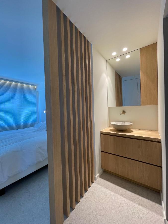 Ferienwohnung Zeedijk Oostduinkerke Frontaal Zeezicht - Volledig Gerenoveerd 2022! Exterior foto